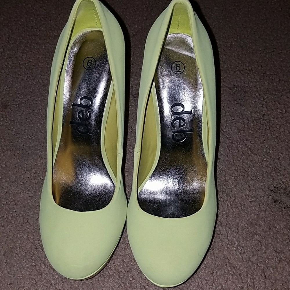 Deb size 6