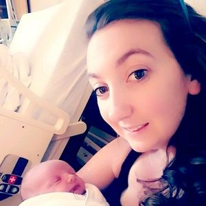 Meet your Posher, Casey