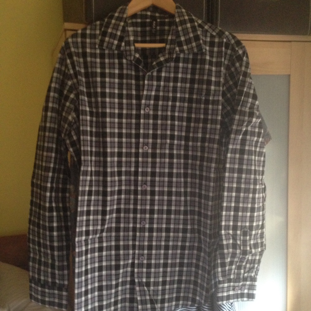 RVCA Longsleeve Botton Down Shirt