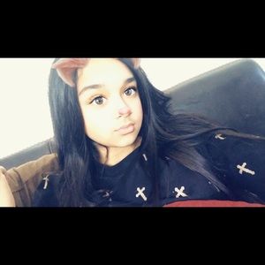 Meet your Posher, Angela