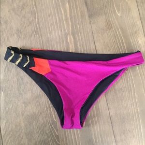 L*Space Magenta Bikini bottom with side design