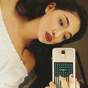 Meet your Posher, Cynthia