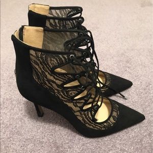 Jessica Simpson lace pumps