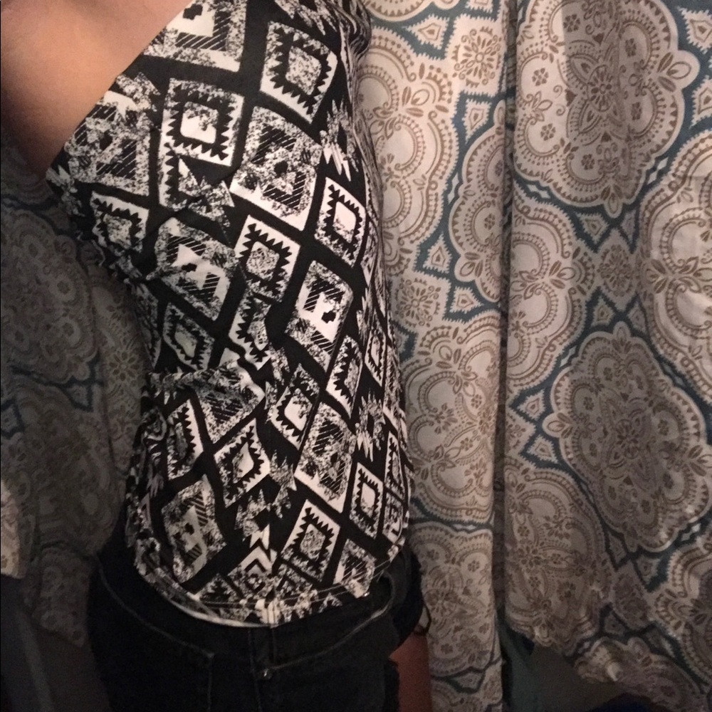 Black and white tube top !