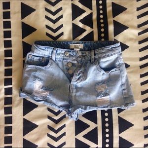 Forever 21 size 24 multi-button shorts