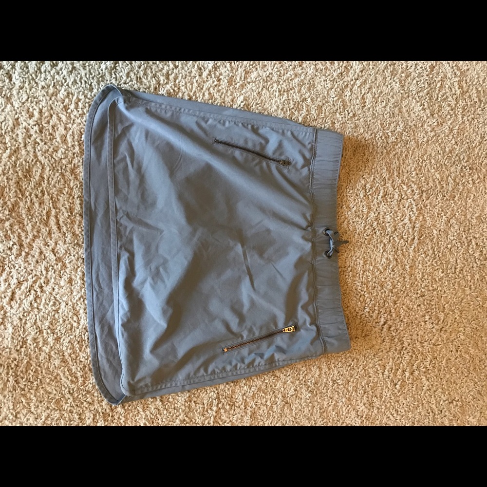 Athleta gray skort. Size small