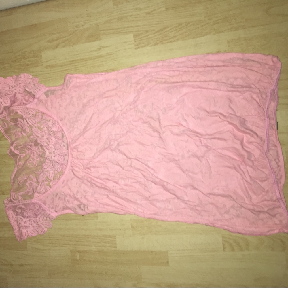 Size small pink shirt