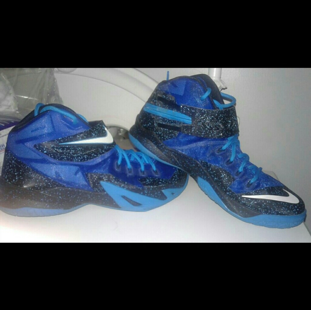 Nike lebrons