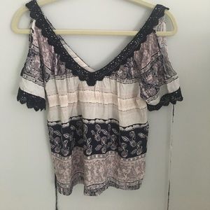 Open Shoulder V-Neck Boho Shirt