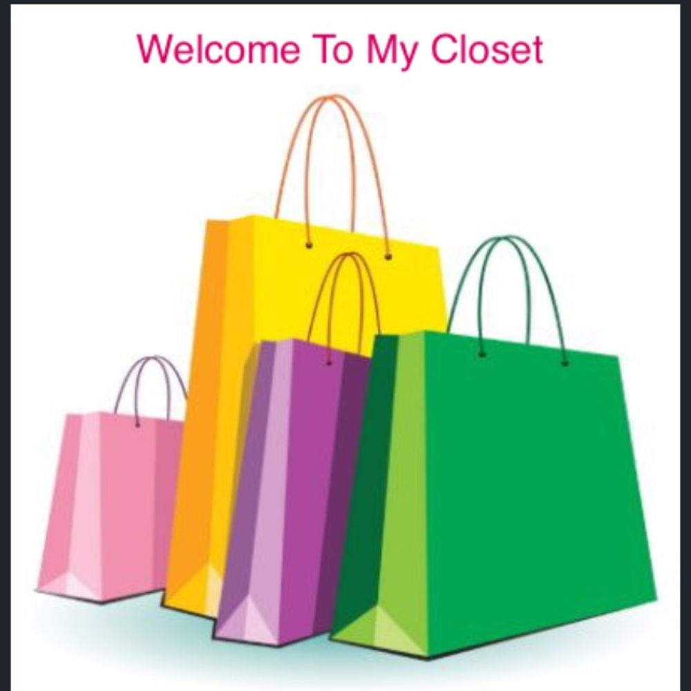 Accept Reasonable Offers😊👜👗👛👠🌸