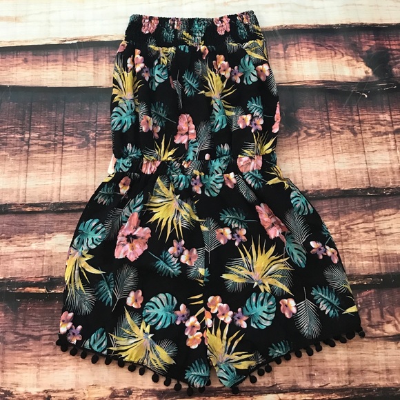 Small & Lg << Tropical Palms Pom Pom Romper >> - Picture 4 of 5