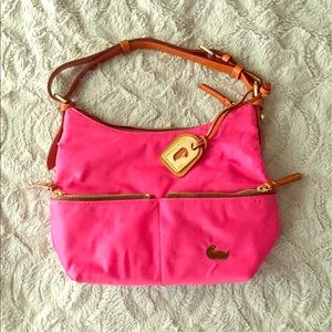 Dooney & Bourke shoulder purse