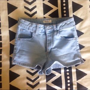 Forever 21 zip up shorts