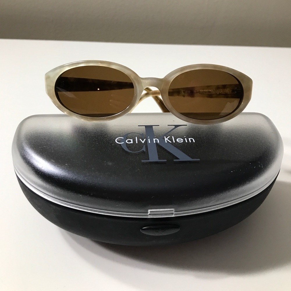 Calvin Klein CK 4012 Sunglasses