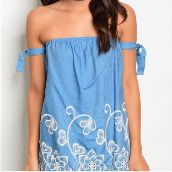 🆕 Chambray Floral Embroidered Off Shoulder Dress - Picture 2 of 5