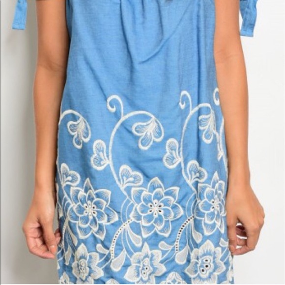 🆕 Chambray Floral Embroidered Off Shoulder Dress - Picture 3 of 5