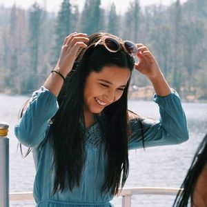 Meet your Posher, Rachel