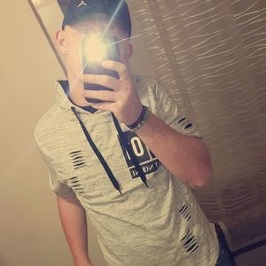 Meet your Posher, Christian