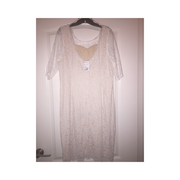 White dress - Picture 2 of 3