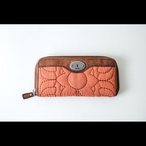 Fossil wallet