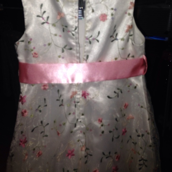 Floral Kids' Dress - Picture 5 of 6