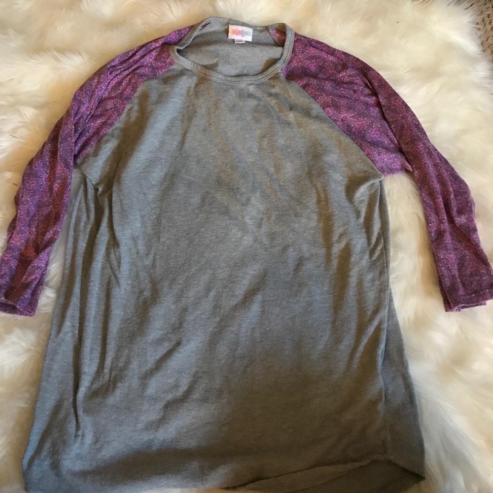 LulaRoe Randy Gray & Purple Top - Large