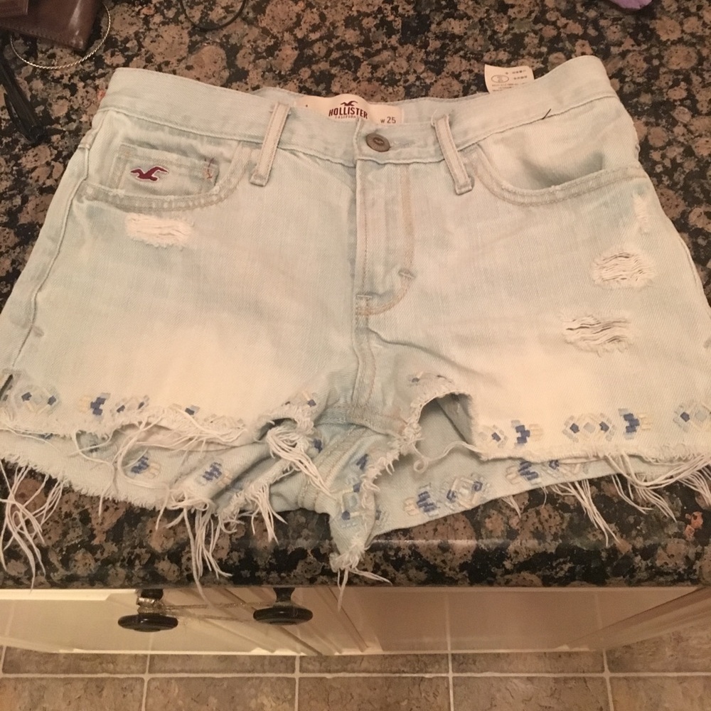 High Waisted Hollister Shorts ✌🏼🌞