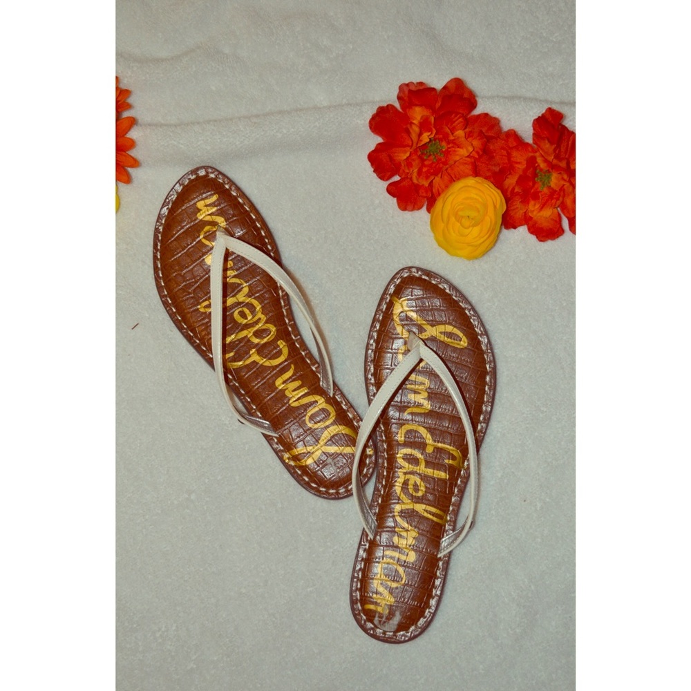 Sam Edelman flip flops