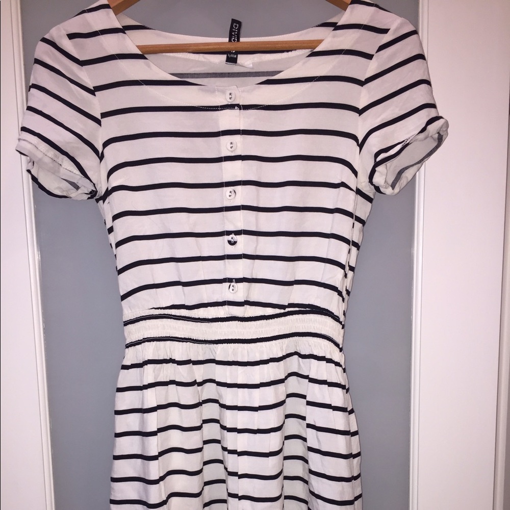 Black white stripe dress
