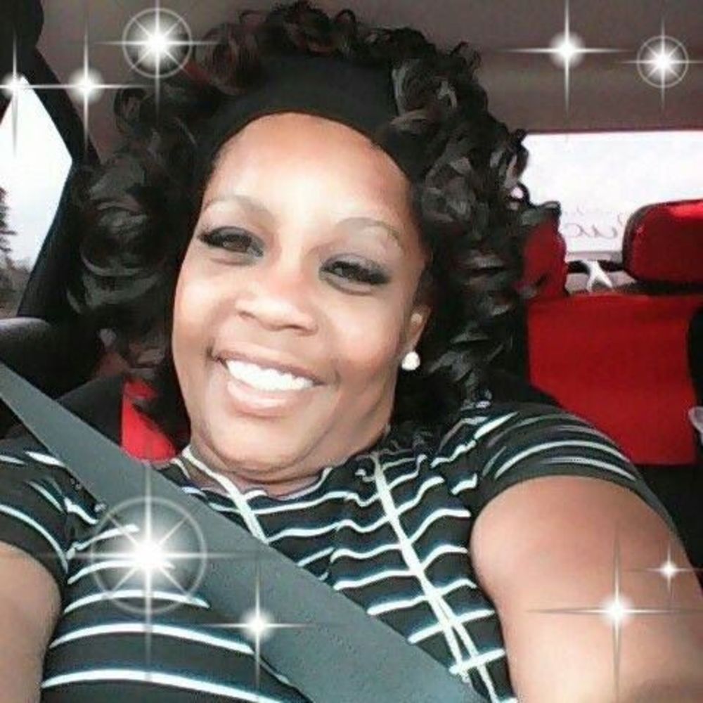 Meet your Posher, Carla