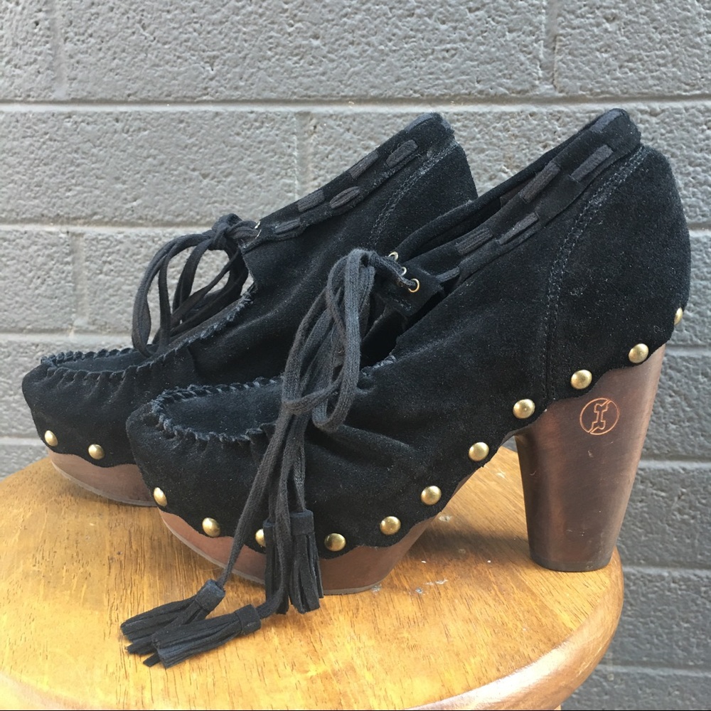 ❌SOLD❌ Flogg Black Suede Demi Boot Style Clogs