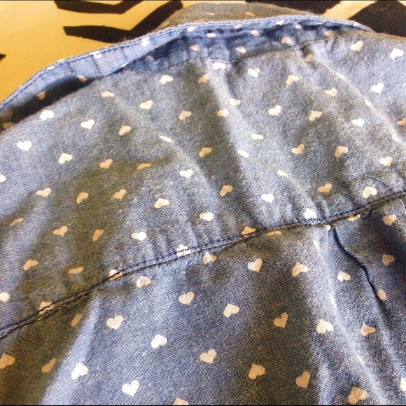 Light blue button up blouse - Picture 3 of 3