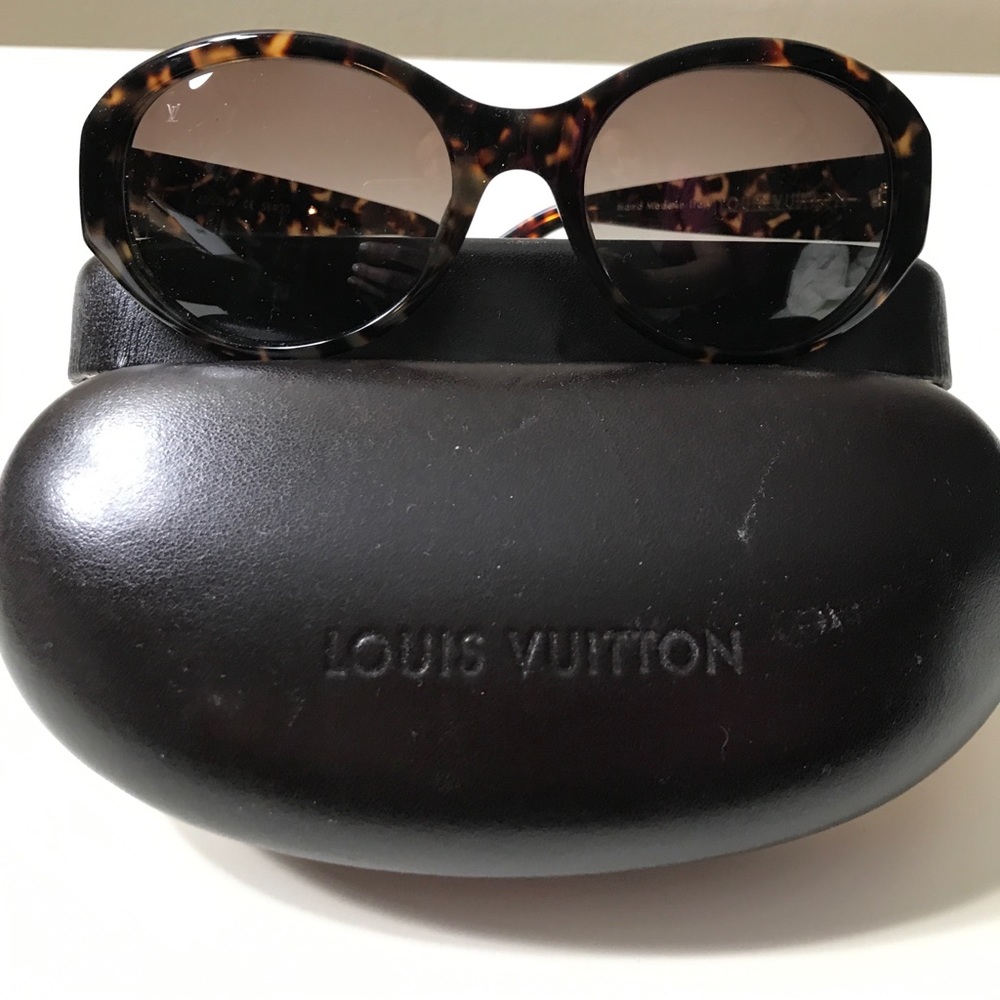 Louis Vuitton Tortoise Obsession Rond Sunglasses