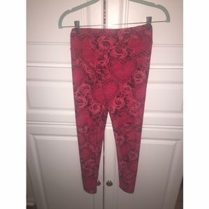 One Size LuLaRoe Leggings ( last chance!! 7/9)