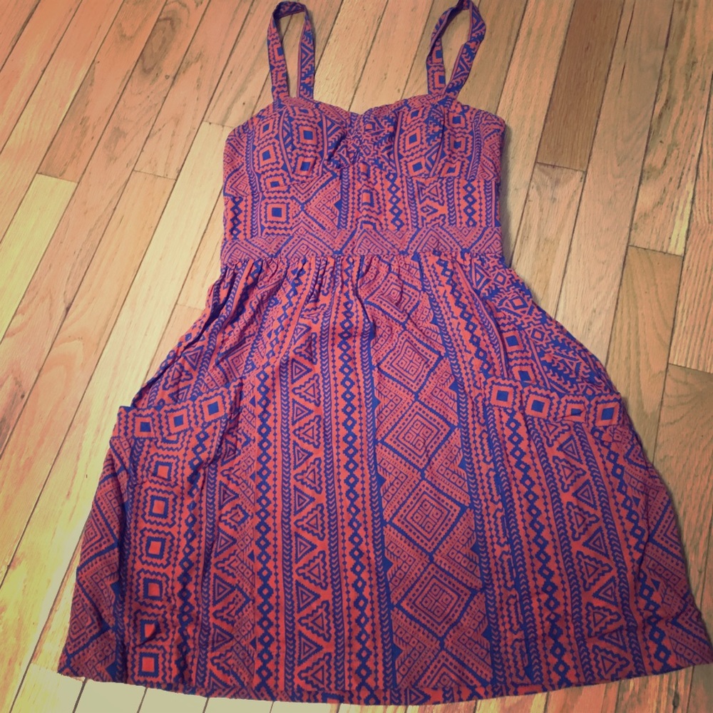American Eagle dress, sz 4, Lg pockets, *tribal*