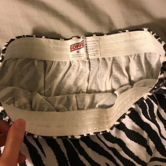 shorts - Picture 2 of 2