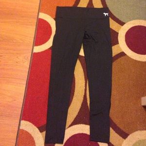 VS PINK ULTIMATE YOGA PANTS