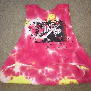 Cut Nike cropped tee