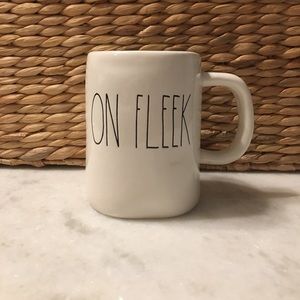 ON FLEEK mug: Rae Dunn Artisan Collection