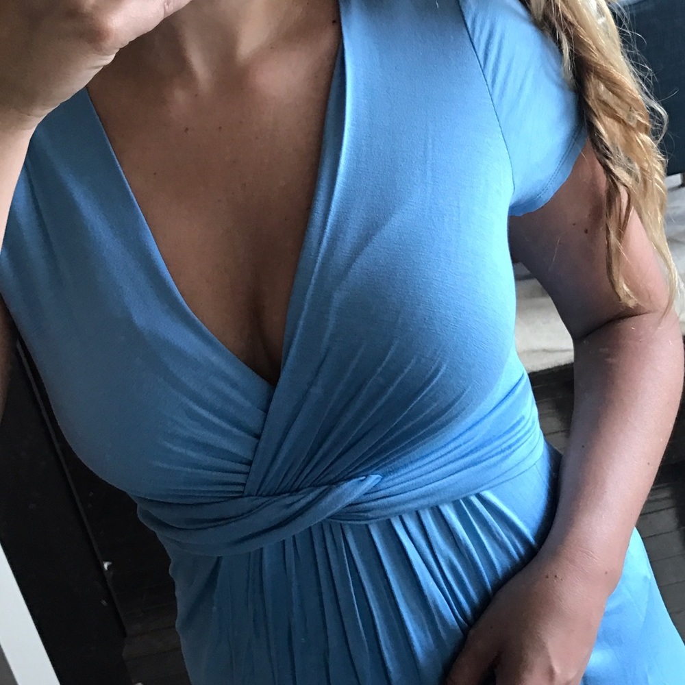 FINAL SALE! Blue Twist Front Maxi - Picture 4 of 5