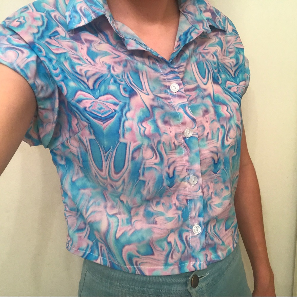 Unif melt short sleeve dupe swirl trippy top
