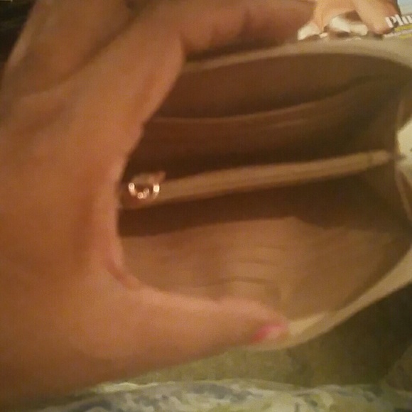 Rose Gold Fossil Wallet - Picture 4 of 5