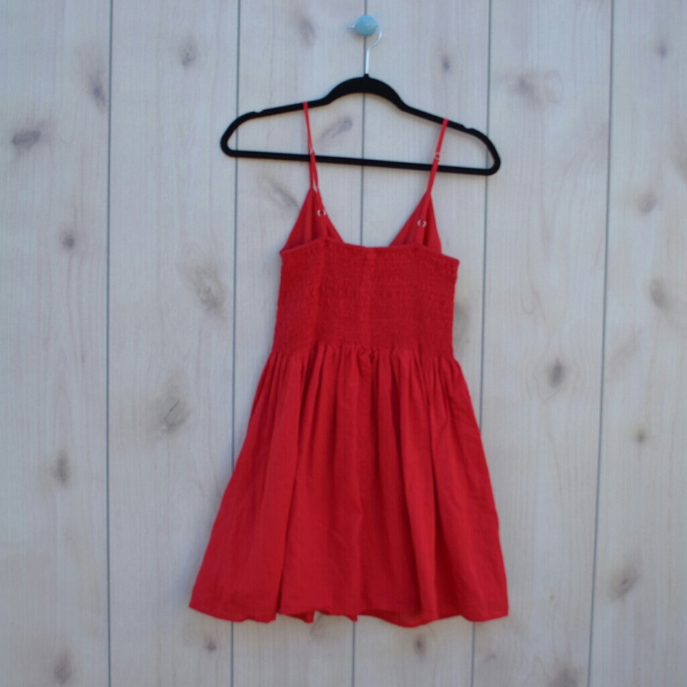 🚨 RED DRESS🚨 - Picture 2 of 4