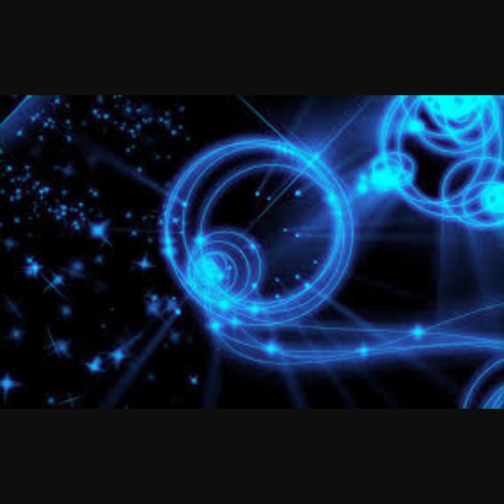 Meet your Posher, Claudia