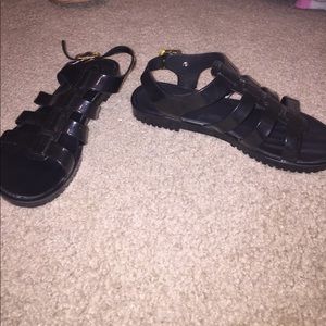 Black jellie sandles