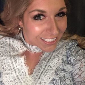 Meet your Posher, Olivia