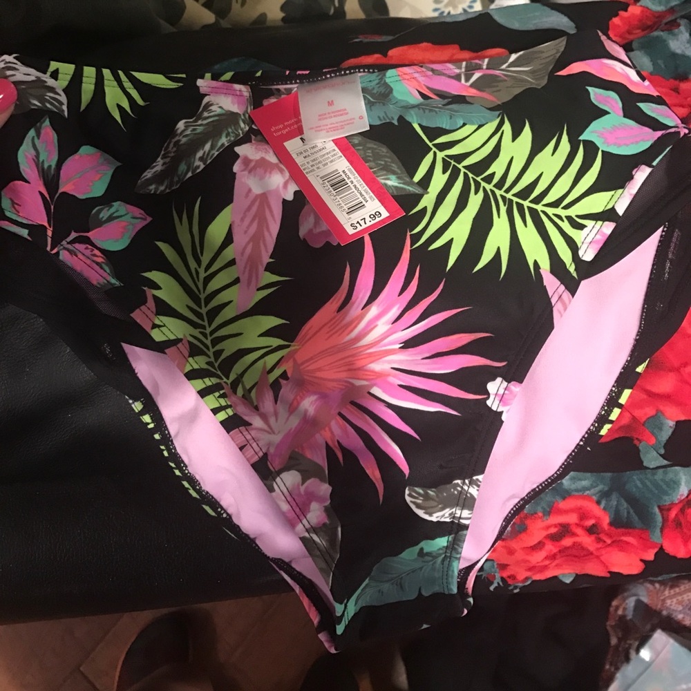 High wasted bathing suit bottoms !