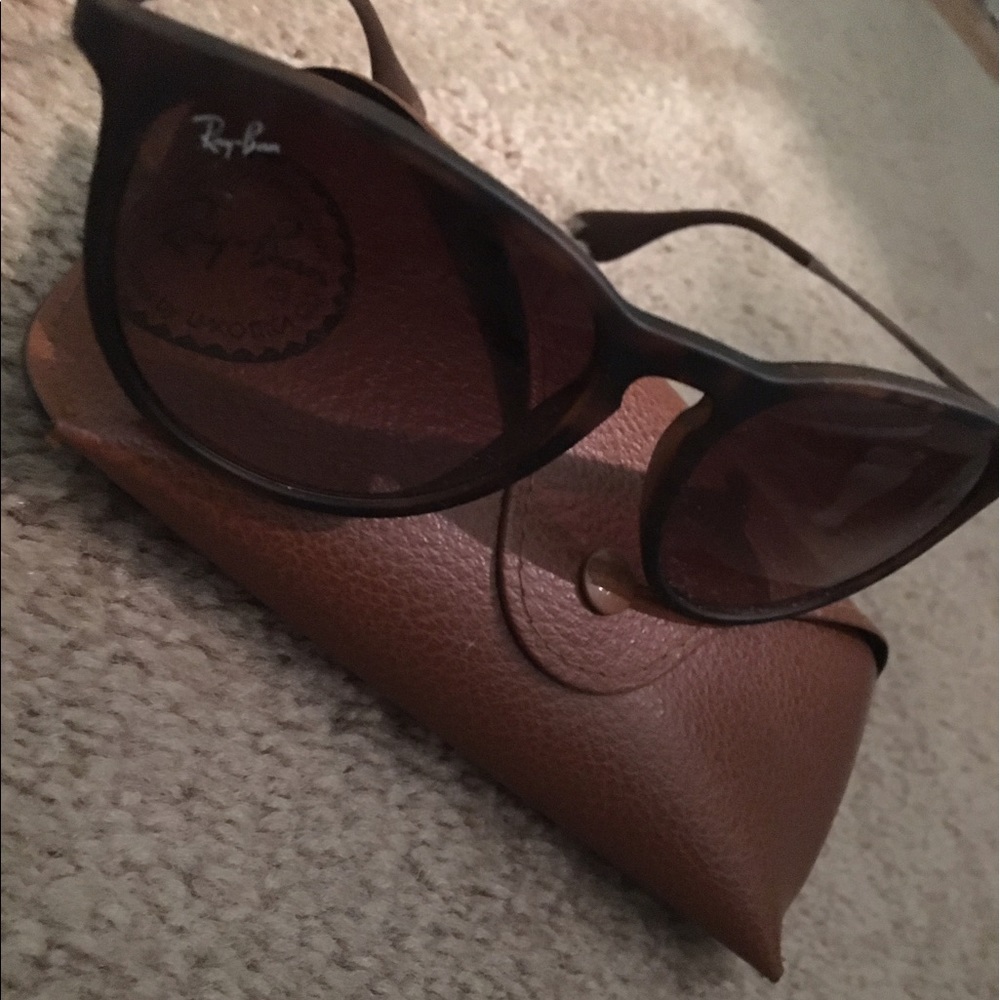 Erika Ray-Ban