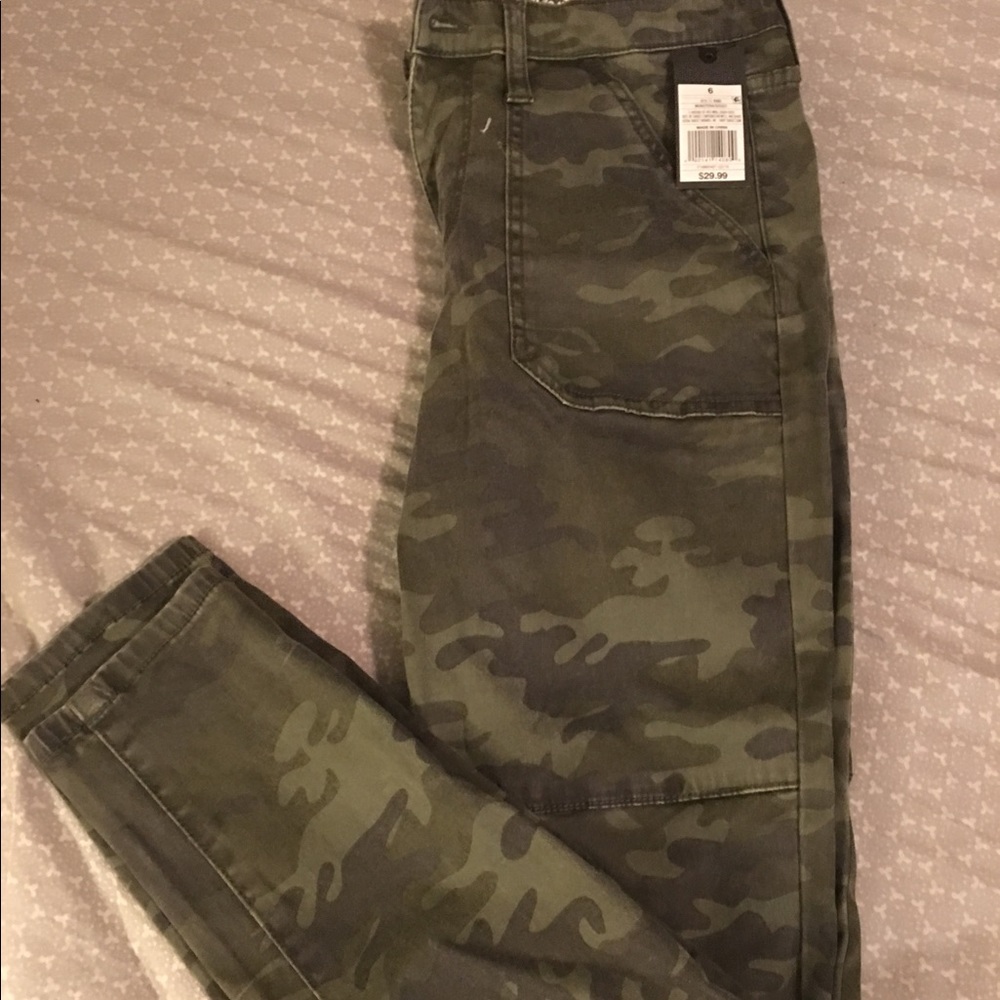 Mossimo by Target Camo jeggings