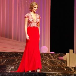Red Sherri Hill gown